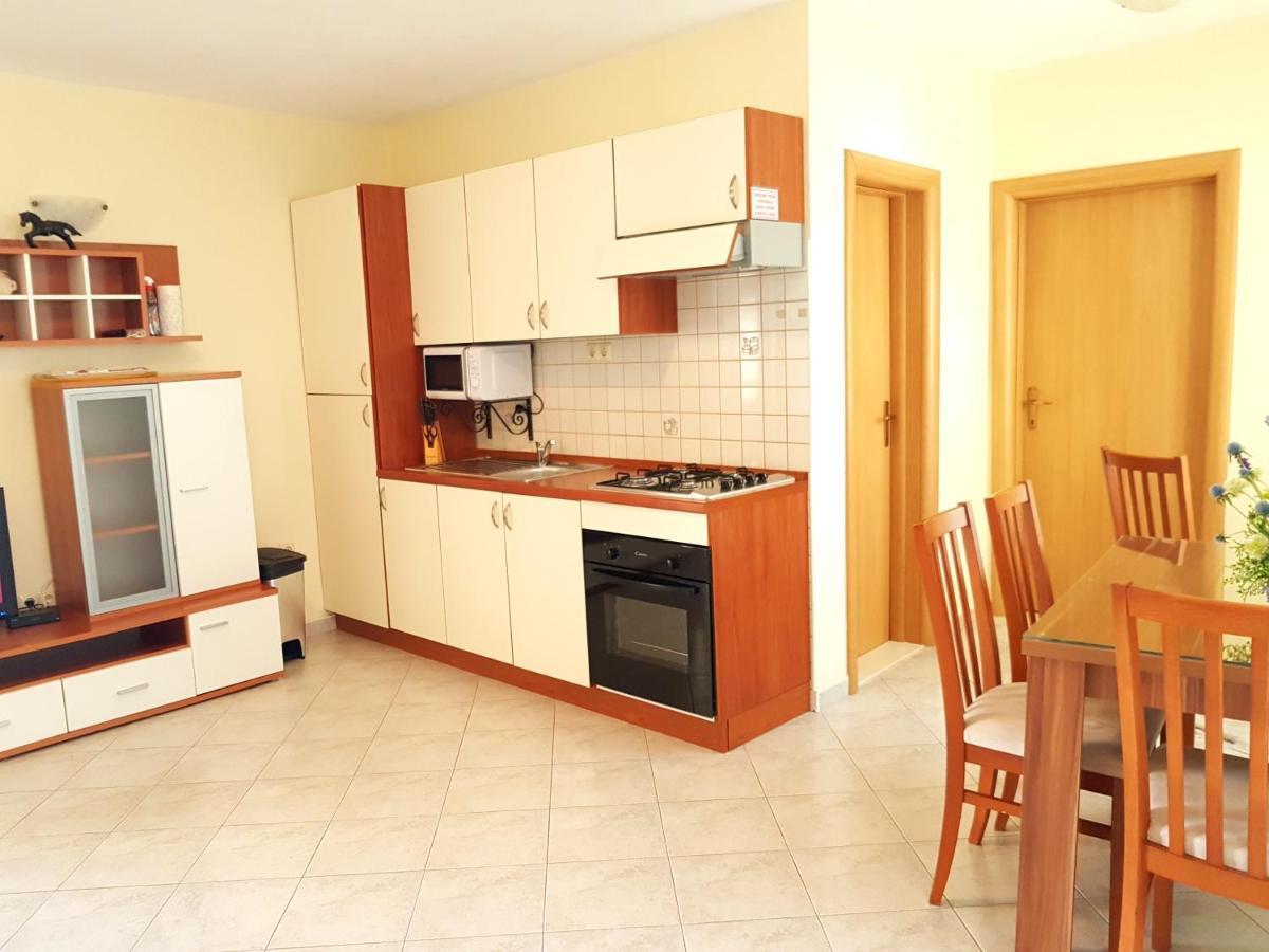 Apartmani Smoljic Primosten Exterior photo