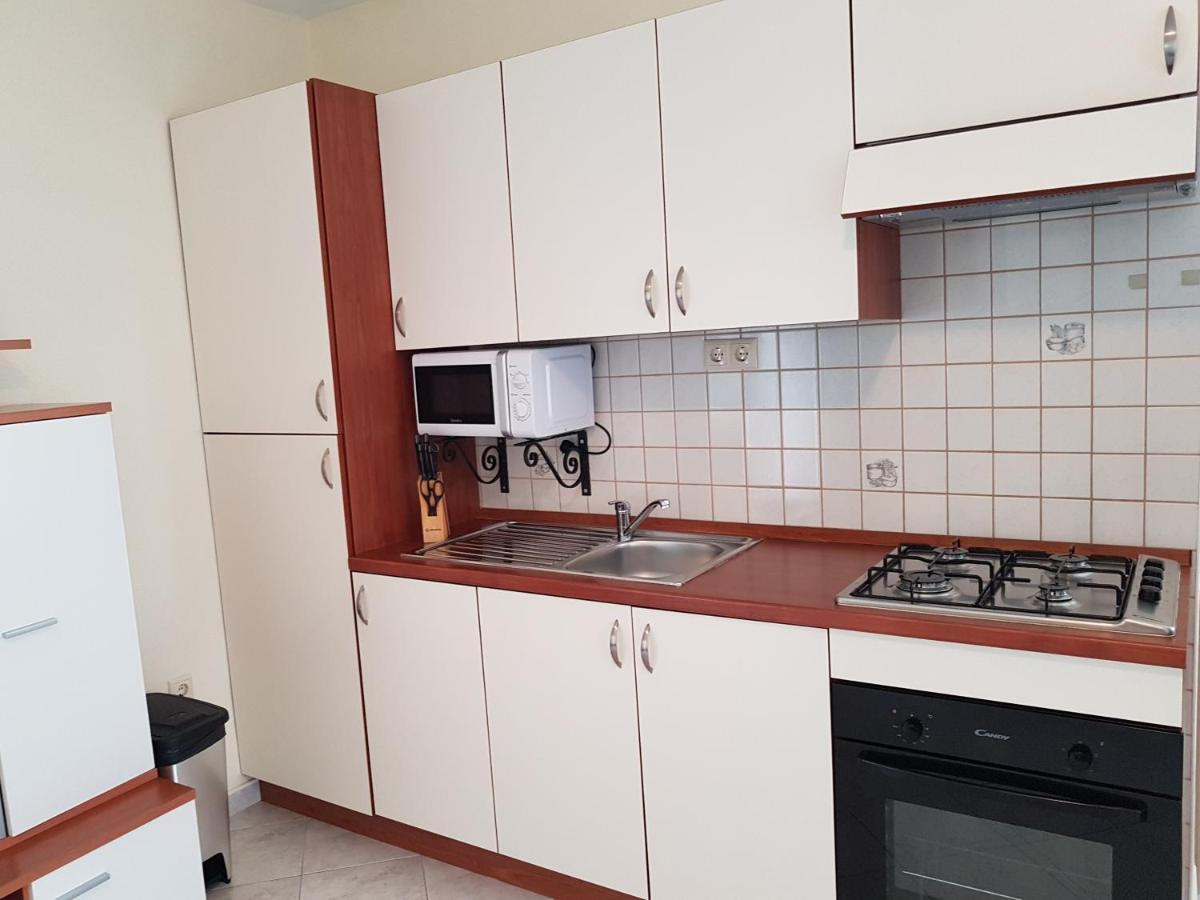 Apartmani Smoljic Primosten Exterior photo